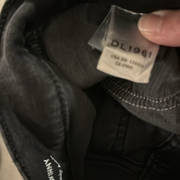 DL1961 Florence Skinny Jeans - Picture 16 of 17